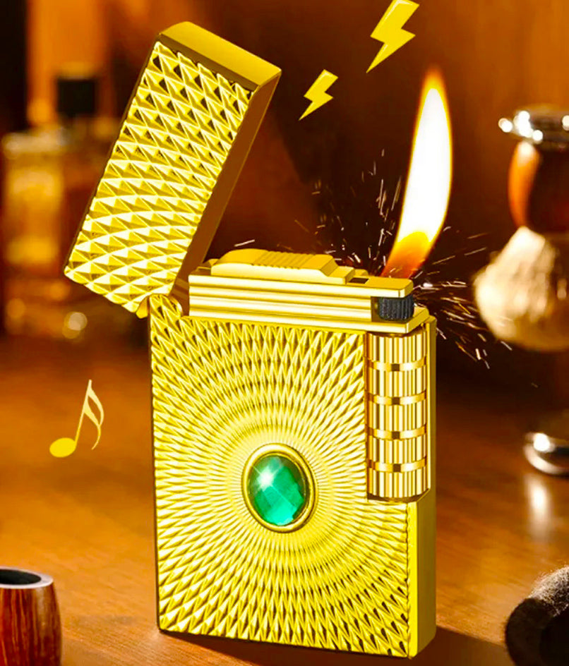 Luxury gas lighter in gold with decorative stone (green). With flint.